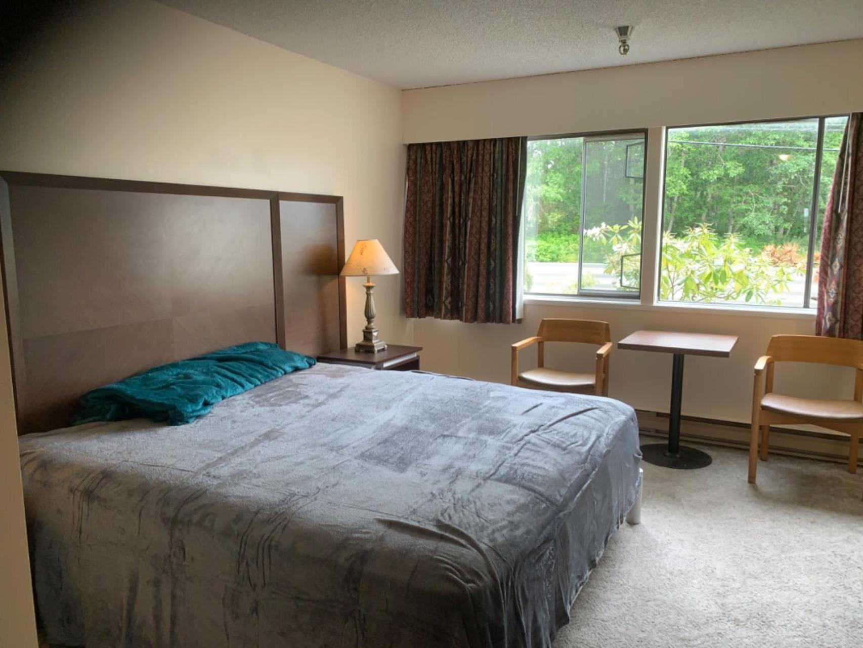 Providence Place Inn Port Hardy Bagian luar foto